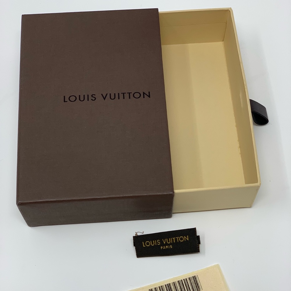 Louis Vuitton box